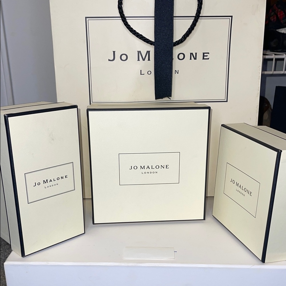 3 FOR 1 Jo Malone Cream and Black Box Set